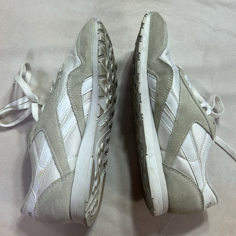 Reebok Classics - Picture 7 of 8